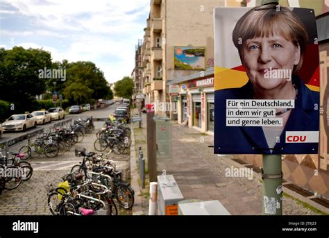 De 2017 Duitse Bondsdagverkiezingen: Een Triomf voor Angela Merkel en een Verandering in het Politieke Landschap van Duitsland